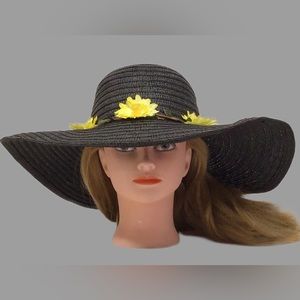Floppy Summer Black Woven Paper Straw Hat with Daisy and Vine‎ Trim